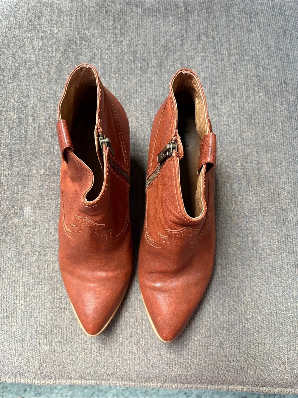 Frye Women's Reina Cognac Leather Western Ankle Bootie Size 8.5 - Picture 1 of 7